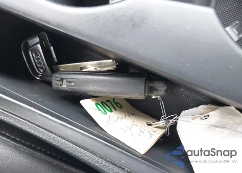 2015 Audi A4 2.0T Premium z USA, uszkodzony, nr VIN WAUHFAFL6FN022084